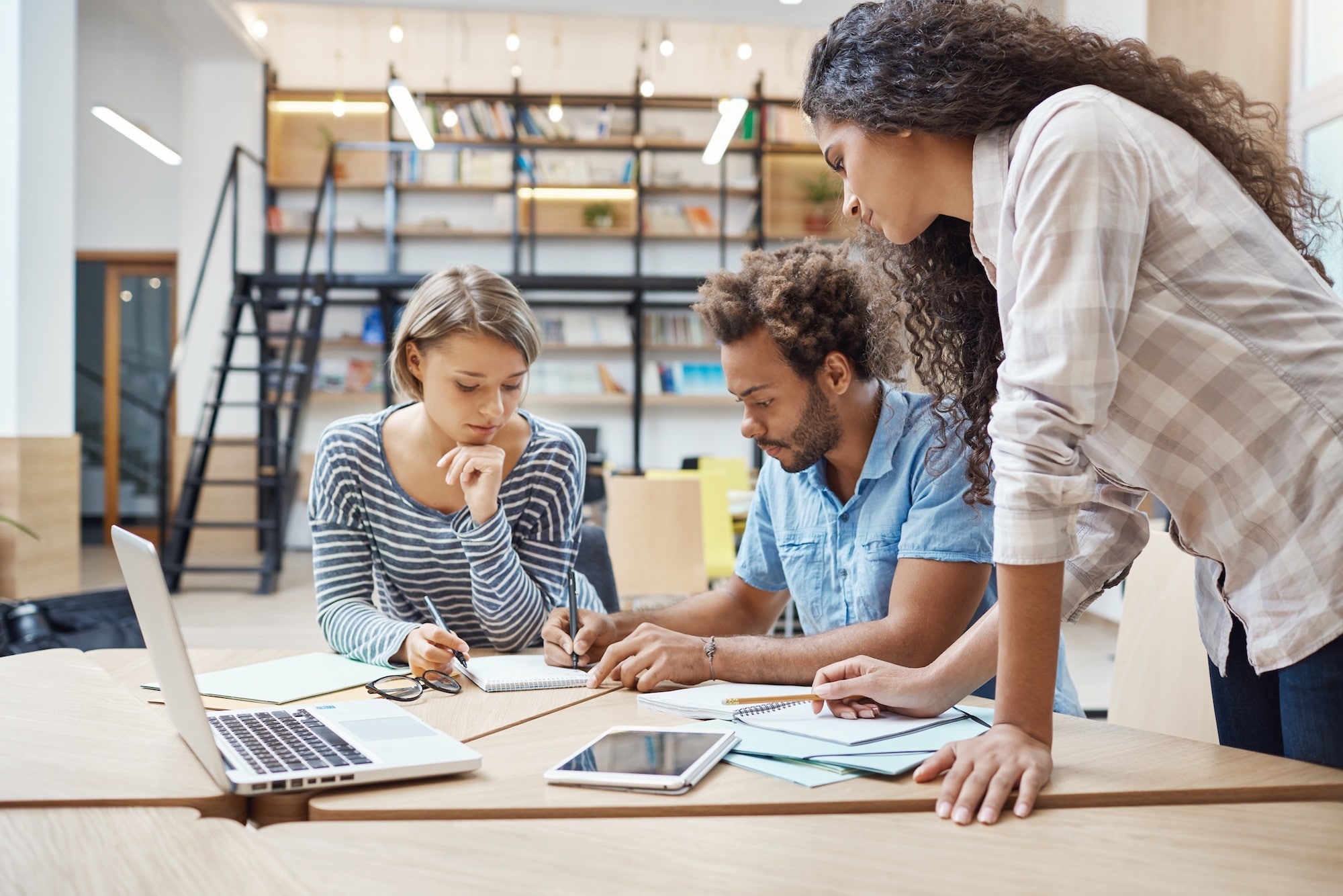 différence management et gestion de projet